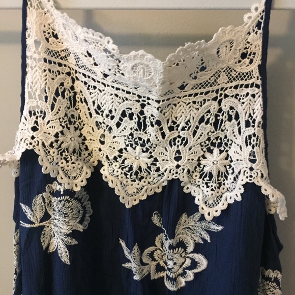 NWT Altar’d State Navy Lace Floral Dress - Picture 2 of 4